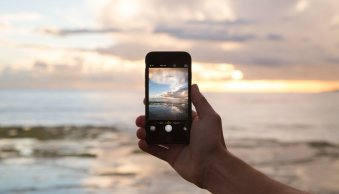 A Guide to Smartphone Landscape Photography (+ 13 Tips)